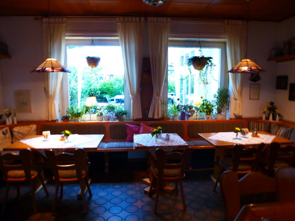 Landhaus-Puettmann Hotel Frondenberg Bagian luar foto